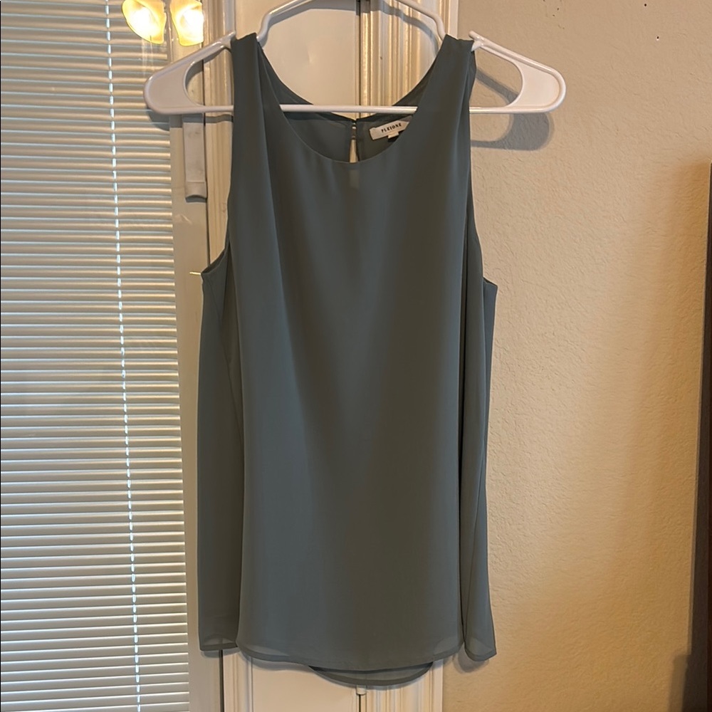 Pleione Green Tank Top with Flowing Silhouette